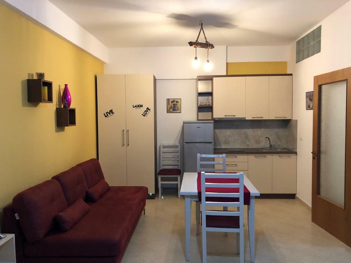 Appartamento Giallo Vlorë Exteriér fotografie